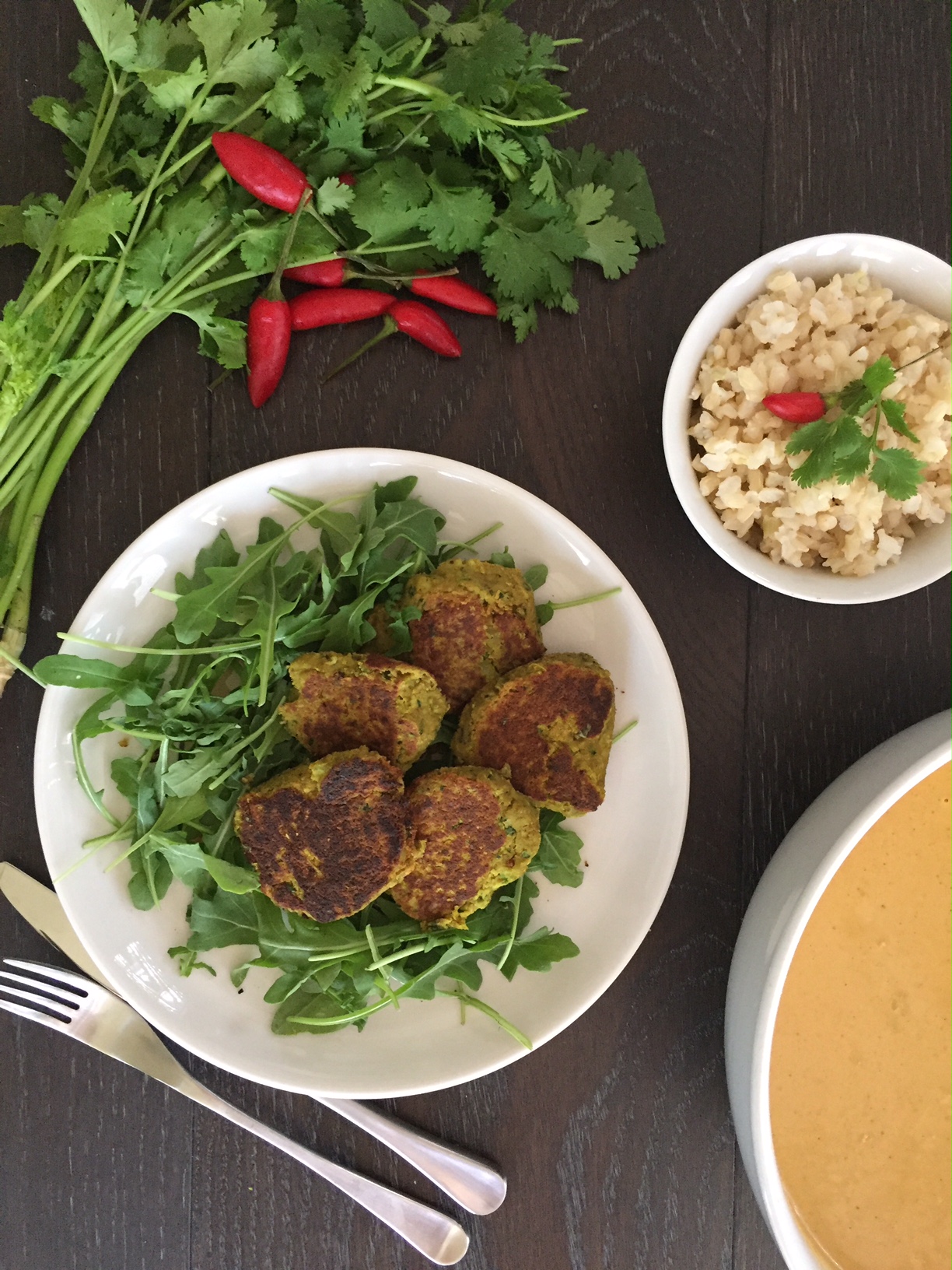 Thermomix Chilli-chickpea + Sunflower ‘Meatballs’ w. Golden Cashew Curry Sauce